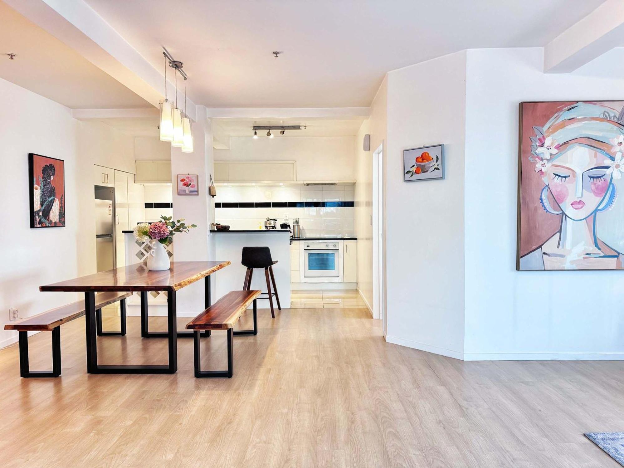 Prime Cbd 2br Near & Shopping Apartment