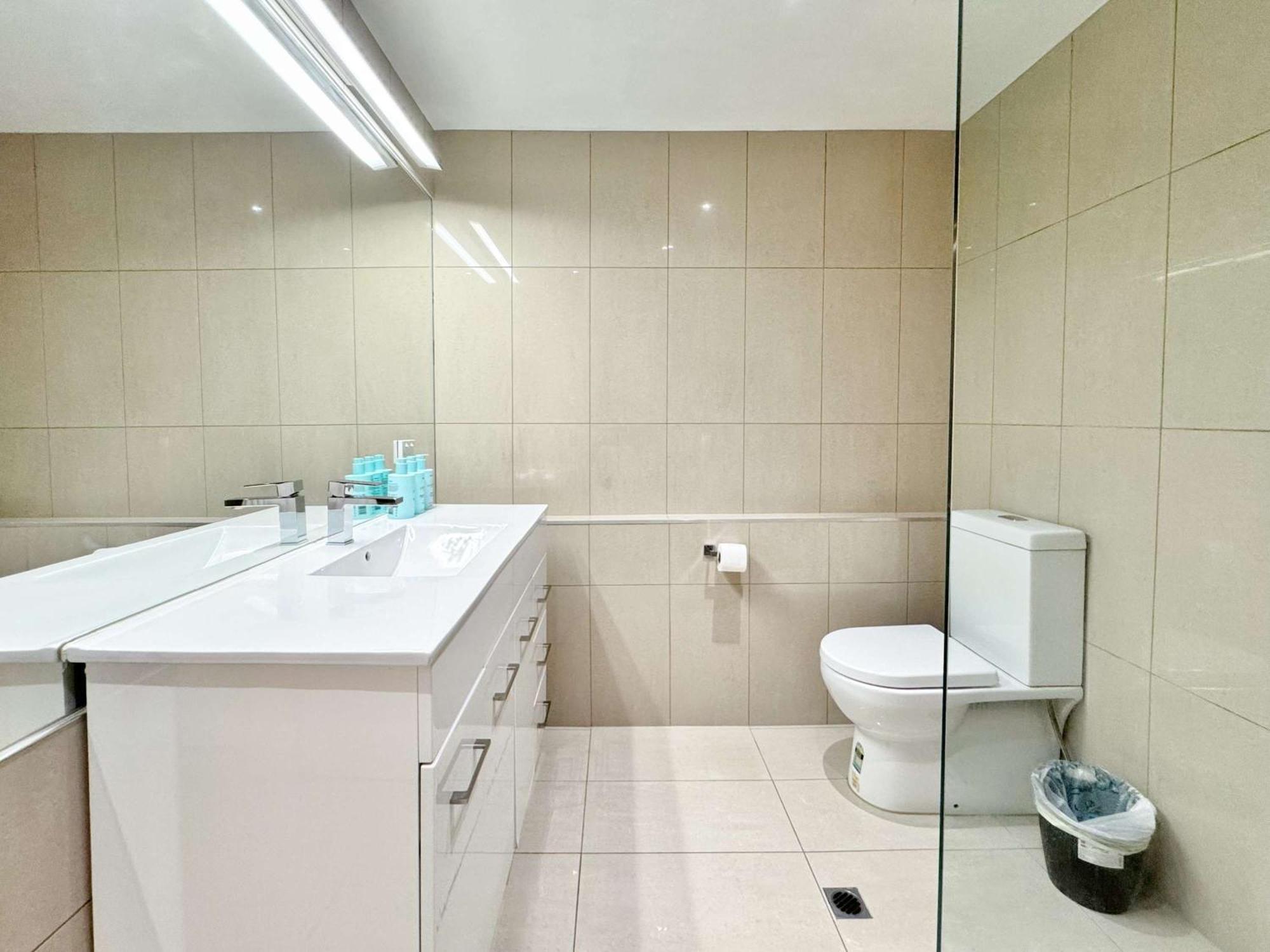 Prime Cbd 2br Near & Shopping * Auckland